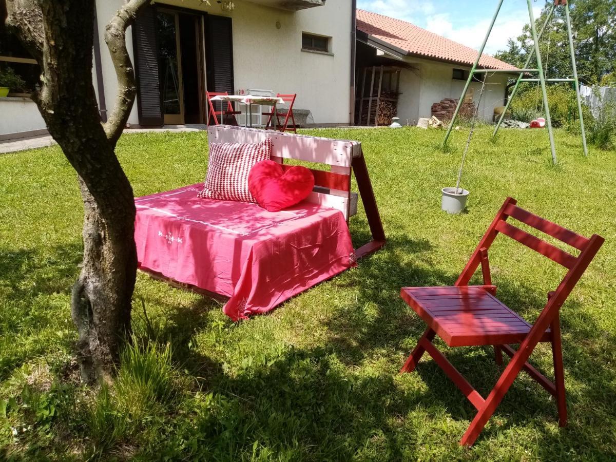 La Vie En Rose Bed & Breakfast Buia Eksteriør bilde
