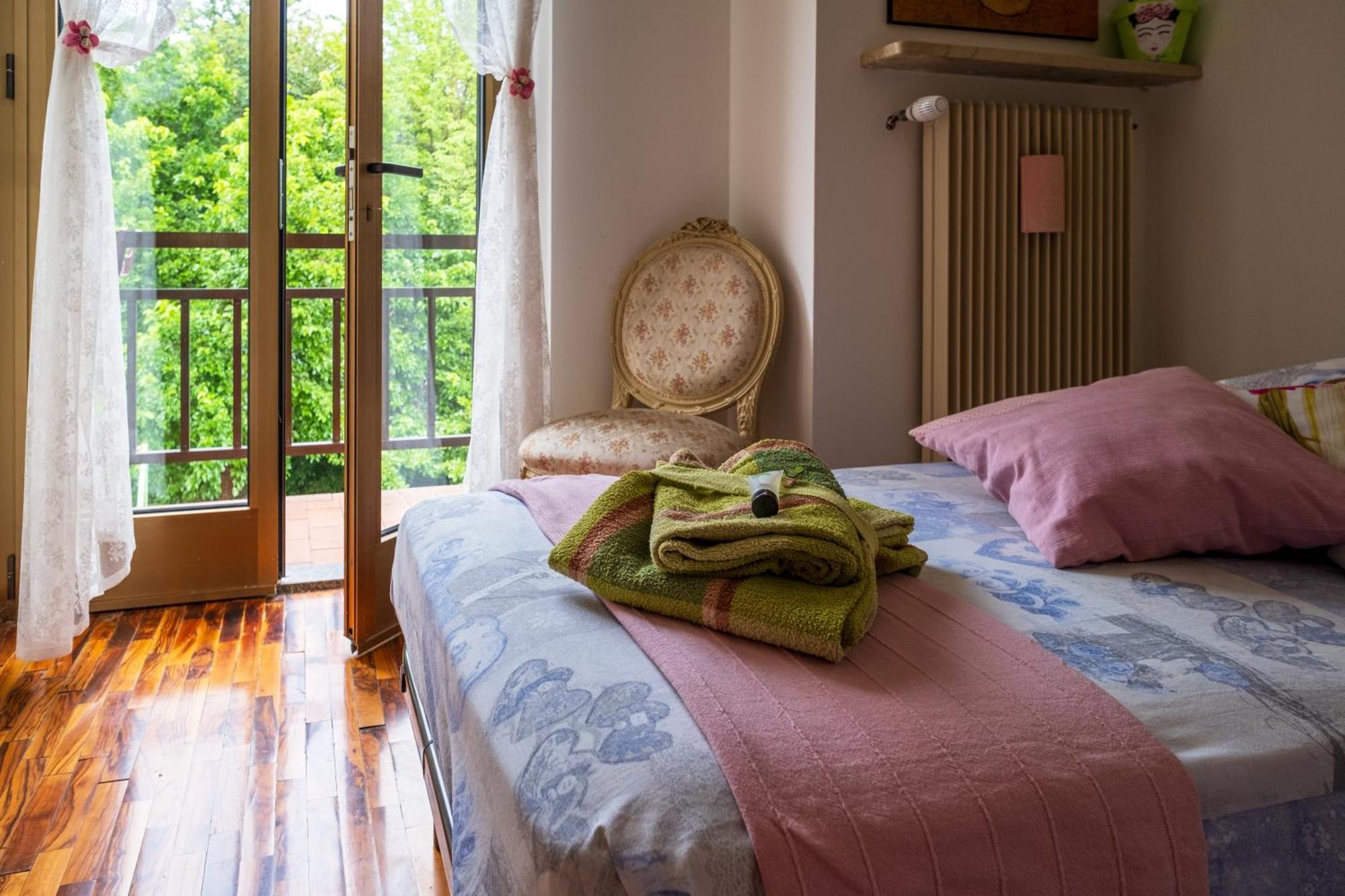 La Vie En Rose Bed & Breakfast Buia Eksteriør bilde